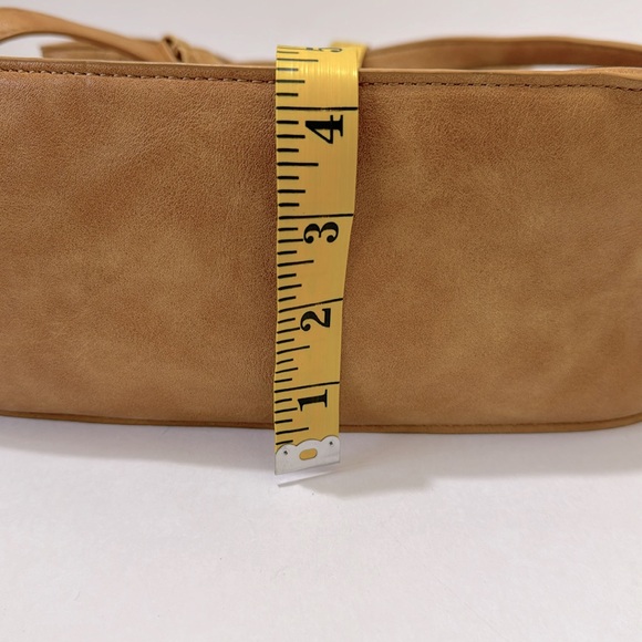 $ PRICE DROP URBAN Expressions Large Tan Use Crossbody Bag - Picture 5 of 15